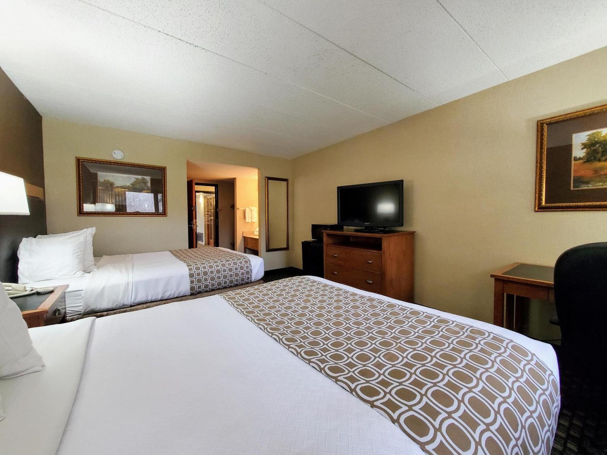 Ramkota Hotel Pierre Room photo
